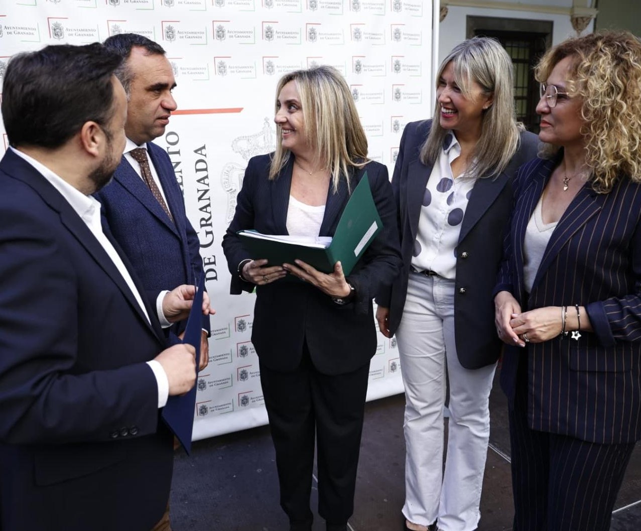 ©Ayto.Granada: Ayuntamiento y Diputacin renuevan acuerdo para compartir caseta en el Real de la Feria con una programacin cultural diversa y de calidad